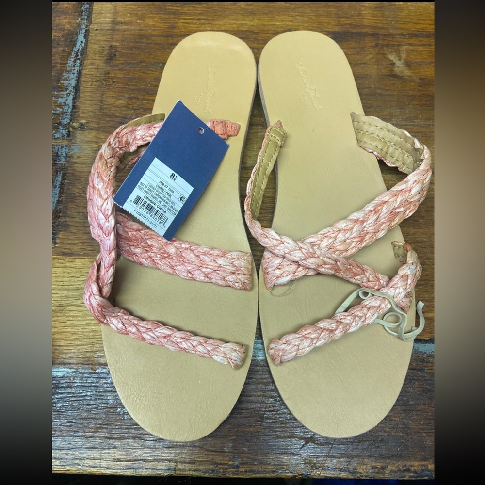 Nwt target universal threads ladies summer Sandals 8 1/2 8.5 flats sides slipon